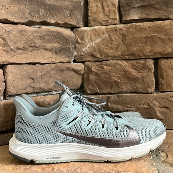 Nike Quest 2 Running Shoe / Light Blue‎ / SZ 11 - Picture 1 of 8